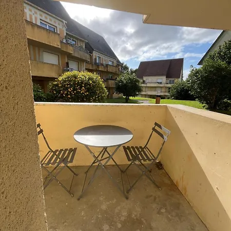 Avec Piscine Chauffee Et Tennis Proche Deauville *