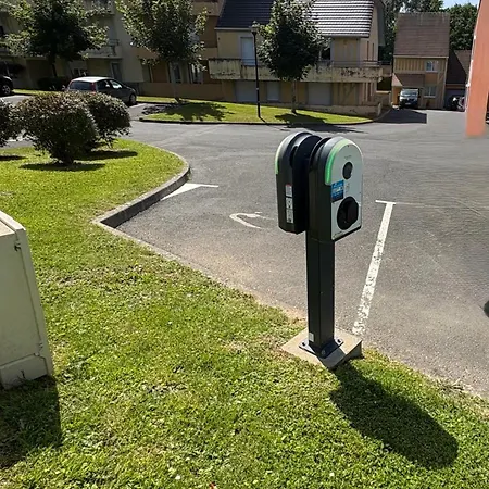 Avec Piscine Chauffee Et Tennis Proche Deauville